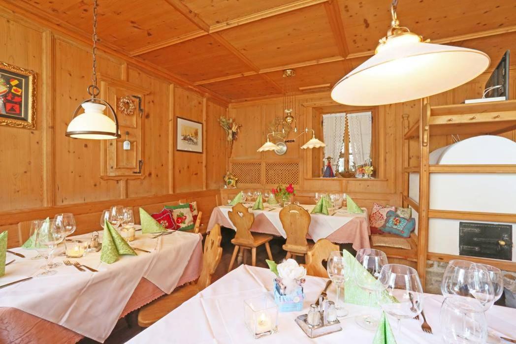 Gasthof Albergo Neuwirt Val di Vizze Eksteriør bilde
